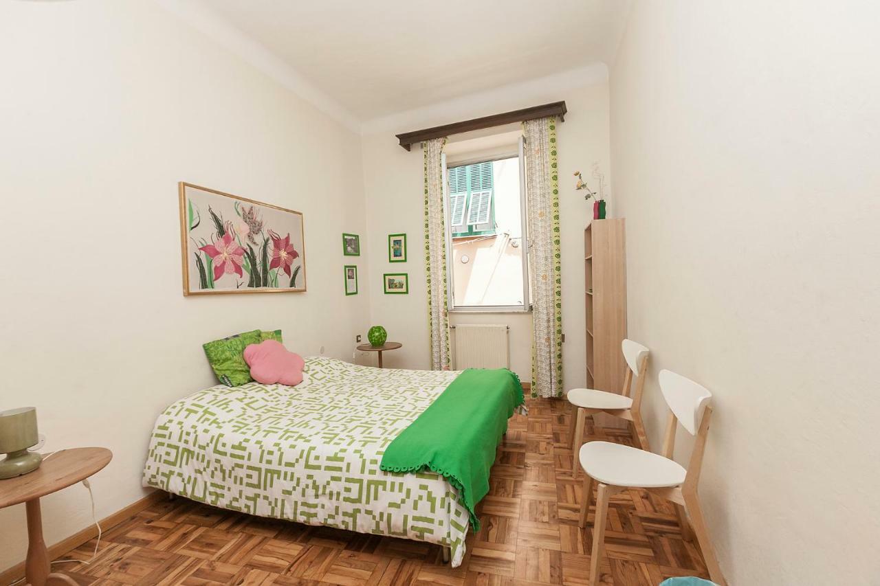 Daste B&B Genoa Bagian luar foto