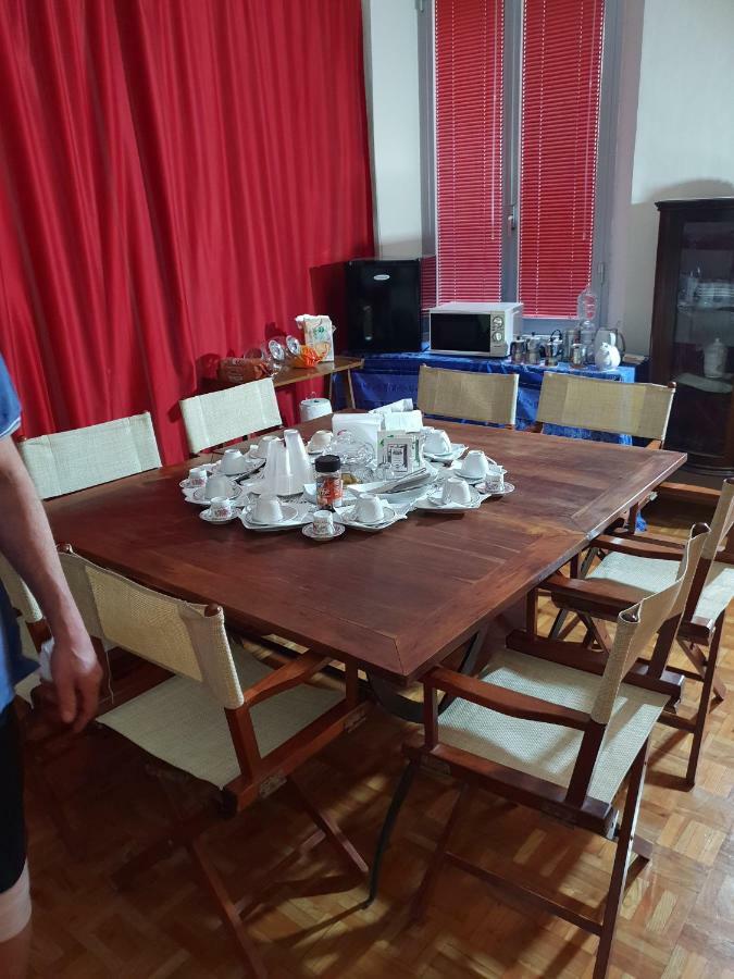 Daste B&B Genoa Bagian luar foto